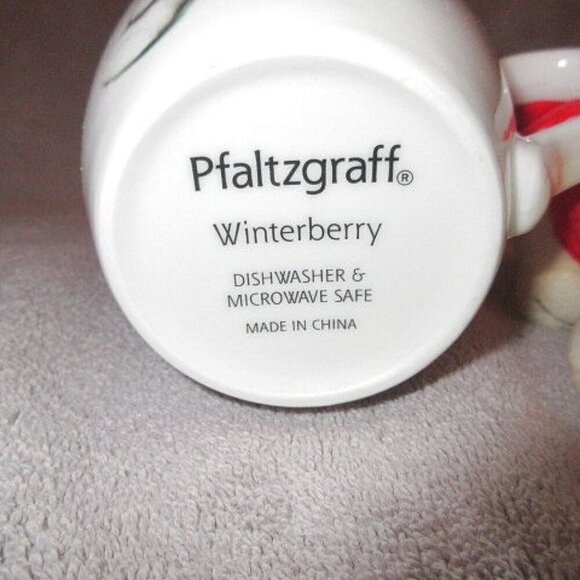 Pfaltzgraff Winterberry Christmas Mug & Teddy Bear Ornament Holiday Gift Set NEW - Picture 11 of 12